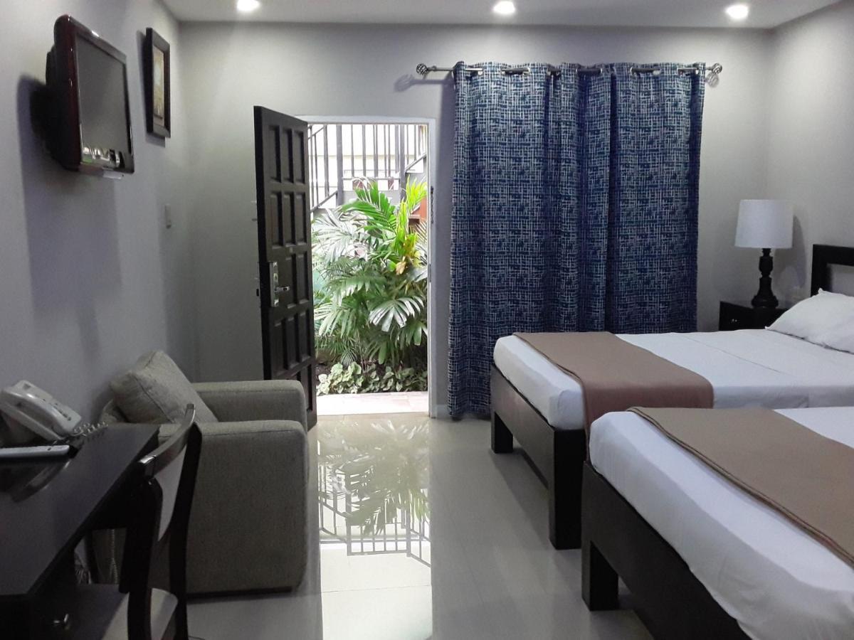 Christar Villas Hotel Kingston Buitenkant foto