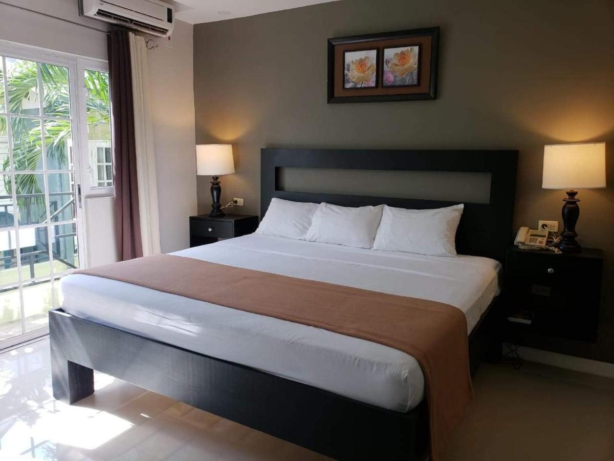 Christar Villas Hotel Kingston Buitenkant foto
