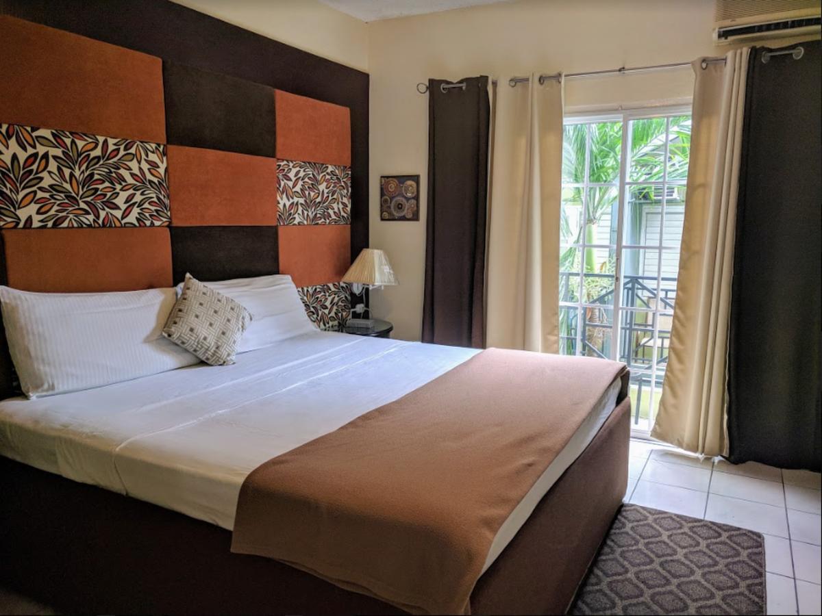 Christar Villas Hotel Kingston Buitenkant foto